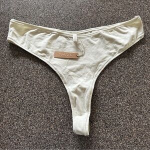 COPY - SKIMS 4X NWT Thong
